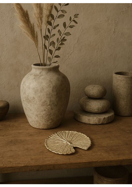 Lotus Yaprağı Şeklinde Pirinç Kaplama Tütsülük Dekoratif Obje 10 cm