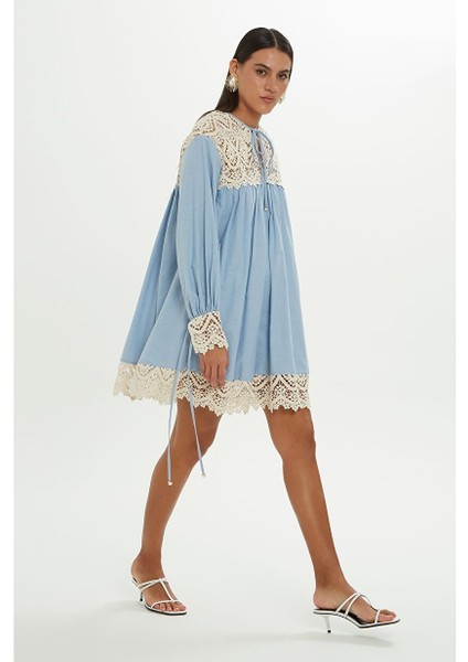 Dantel Detaylı Mavi Kısa Elbise fiyatları