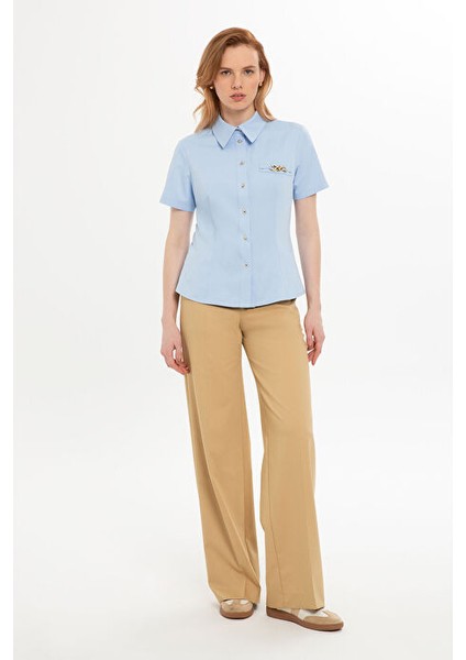 Kısa Kollu Mavi Gömlek