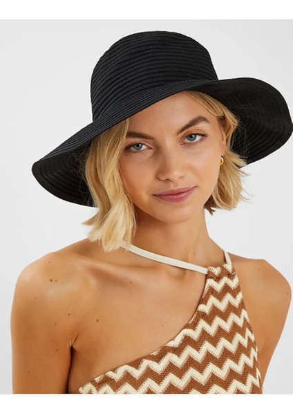 Hasır Şapka Siyah modelleri