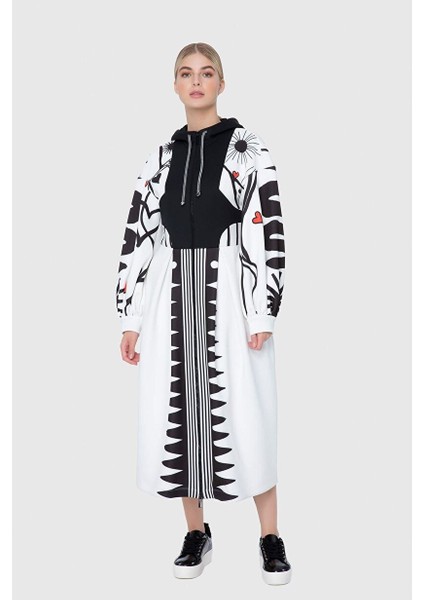 Yelek Esprili Kapuşonlu Beyaz Midi Scuba Elbise