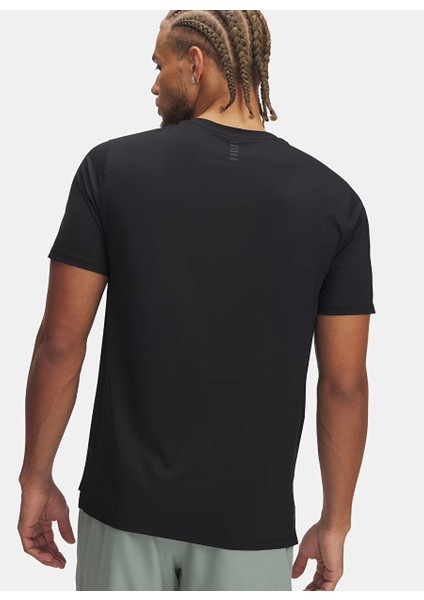 1389802-001-UA Launch Elite Shortsl Siyah Bisiklet Yaka Normal Düz Erkek T-Shirt fiyatları