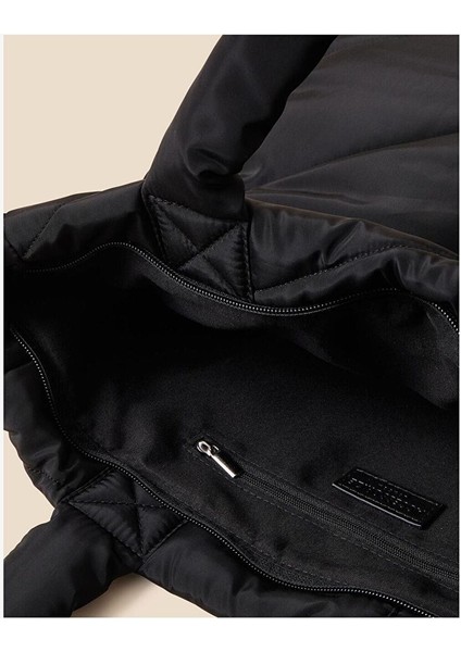 Recycled Nylon Quilted Shopper Black fırsatları