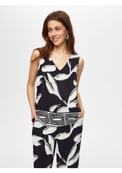 Monochrome Yaprak Desen V Yaka Atlet 013 fiyatları