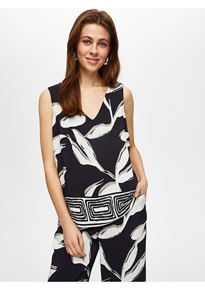 Monochrome Yaprak Desen V Yaka Atlet 013 modelleri