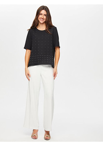 Yuvarlak Yaka Taş Detaylı Kısa Kol Bluz S25BLZ002