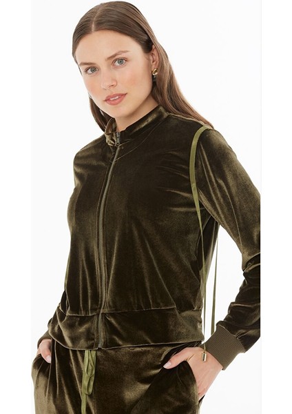 Aksesuar Detaylı Kadife Ceket modelleri