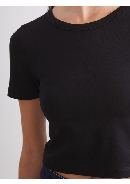 Yeni Sezon Bisiklet Yaka Kadın Crop 2'li indirimleri