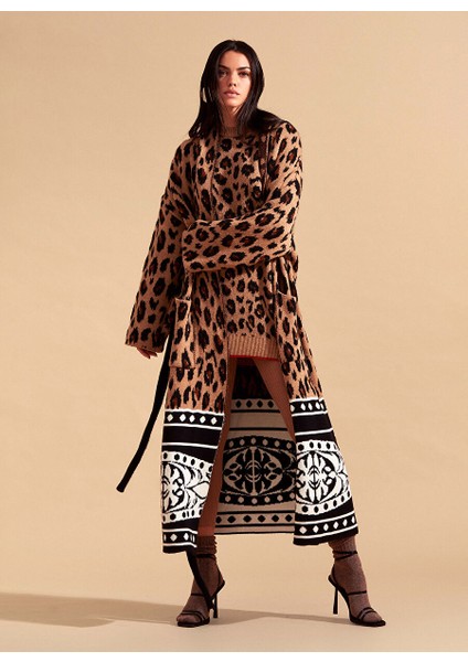 Kahve Kadın Kürk Yaka Bağlamalı Desenli Hırka MGKD03096