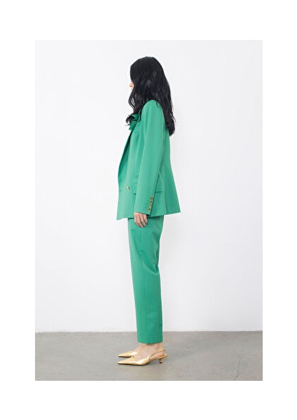 Çiçek Broşlu Gold Düğme Detaylı Yeşil Ceket fiyatları