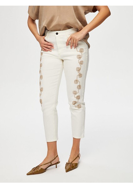 Yanları Ip Nakışlı Slim Fit Jean Pantolon S25JPN002 fiyatları