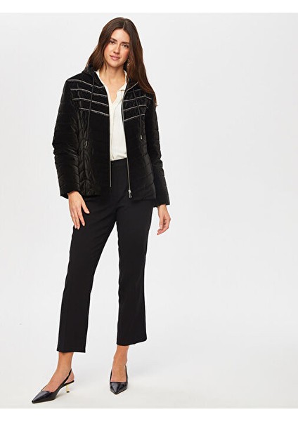 Zincir Şerit Detaylı Kadife Görünümlü Kapitone Mont 005