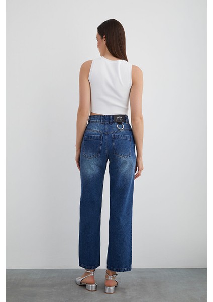 Metal Aksesuar Detaylı Boru Paça Jean Pantolon modelleri