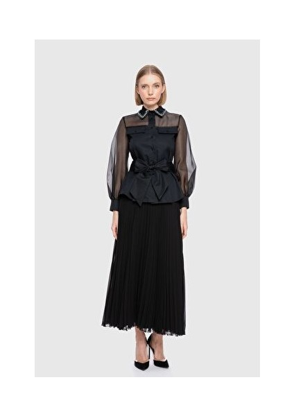 Organze Garnili Işleme Detaylı Siyah Gömlek