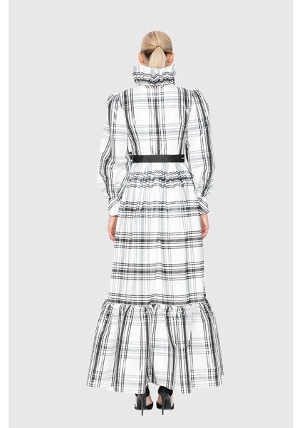 Fırfır Yaka Detaylı Işlemeli Uzun Siyah Abiye Elbise modelleri