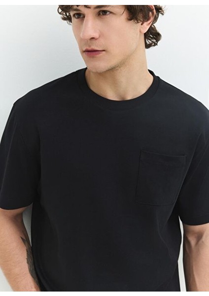 Rahat / Relax Fit Siyah Erkek T-Shirt fırsatları