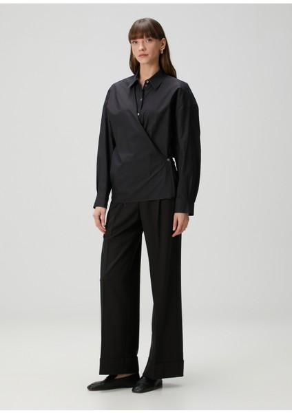 Siyah Kesim Detaylı Gömlek fiyatları