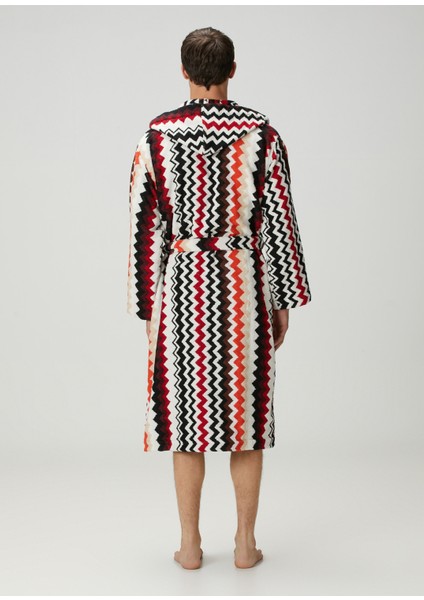 Kırmızı Zikzak Desenli Bornoz indirimleri