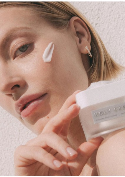 Holy Cream Diamond Moisturizer Yaşlanma Karşıtı Nemlendirici Yüz Kremi 50 ml indirimleri