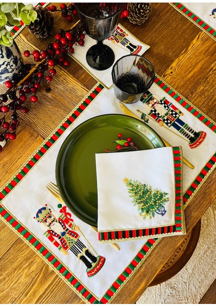 Dekoratif Nutcracker Kurşun Asker Desenli 2'li Keten Amerikan Servis fiyatları