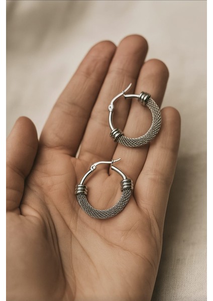 Çelik Halka Küpe Modelleri Tarz ve Spor Model