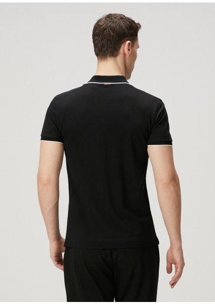 Siyah Polo Yaka T-Shirt fırsatları