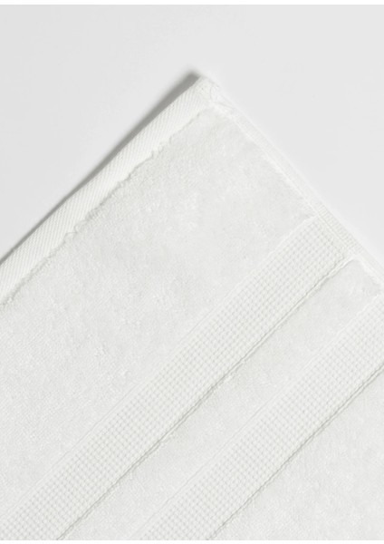 Narciso Beyaz Pamuklu Banyo Havlusu 90 x 150 cm fiyatları