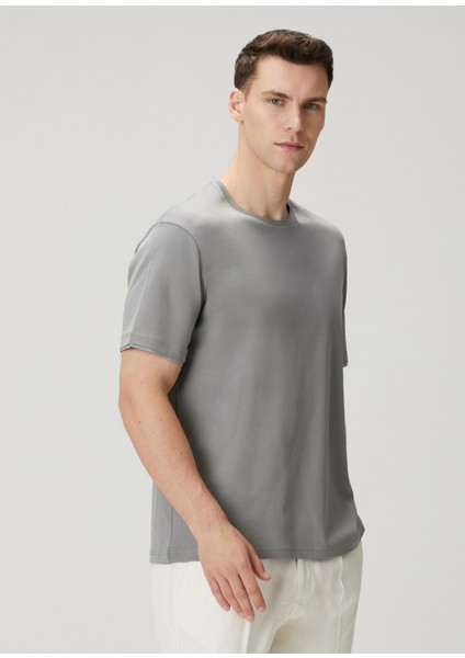 Gri T-Shirt modelleri