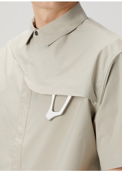 Kırık Beyaz Aksesuar Detaylı Kısa Kollu Gömlek indirimleri