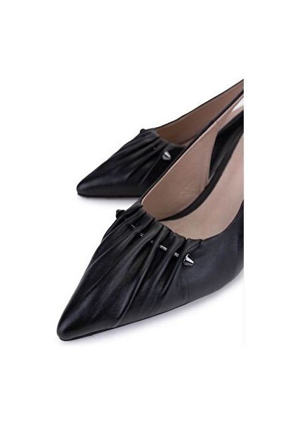 Kadın Hakiki Deri Siyah Deri Topuklu Ayakkabı modelleri