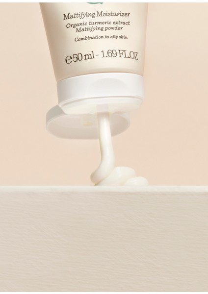 Mattifying Moisturizer Yağlı ve Akneye Meyilli Ciltler Için Matlaştırıcı Nemlendirici Yüz Kremi 50 ml fırsatları