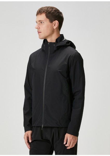 Siyah Kapüşonlu Mont modelleri
