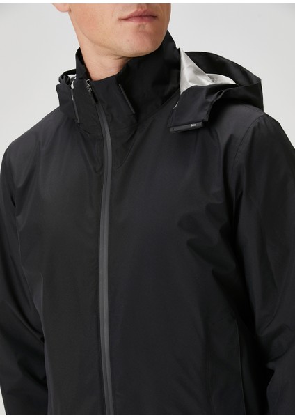 Siyah Kapüşonlu Mont indirimleri