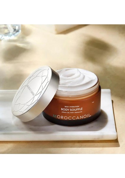 Body Souffle Nemlendirici Vücut Kremi 200 ml