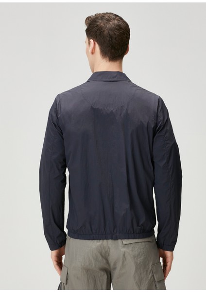 Lacivert Mont fırsatları