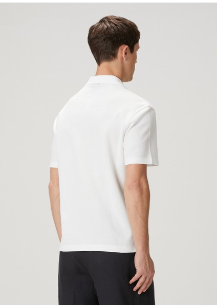 Beyaz Polo Yaka T-Shirt fırsatları