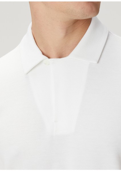 Beyaz Polo Yaka T-Shirt indirimleri
