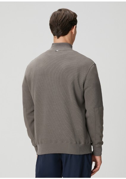 Koyu Kahverengi Yakası Düğmeli Sweatshirt fırsatları