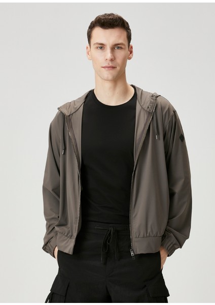 Bej Kapüşonlu Mont