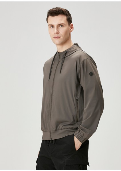 Bej Kapüşonlu Mont modelleri