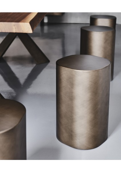 Pancho Bronz Fırça Darbeli Asimetrik Çelik Yan Sehpa fiyatları