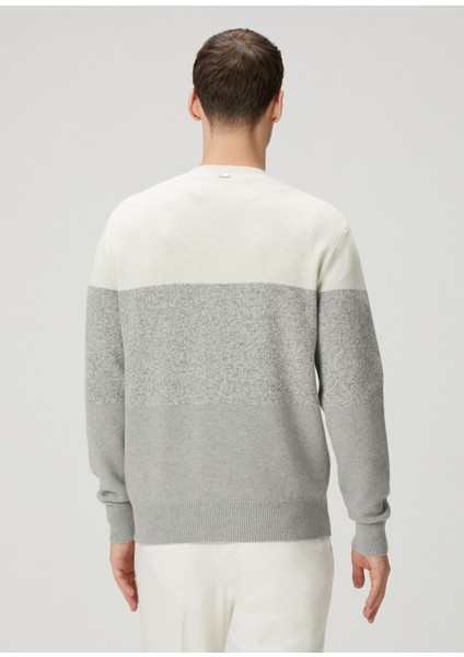 Gri Beyaz Yün Triko fırsatları