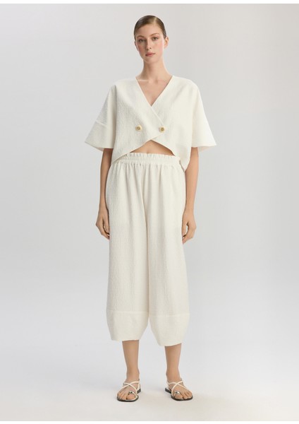 Tokyo Beyaz Kısa Kollu Kadın Crop Ceket fiyatları