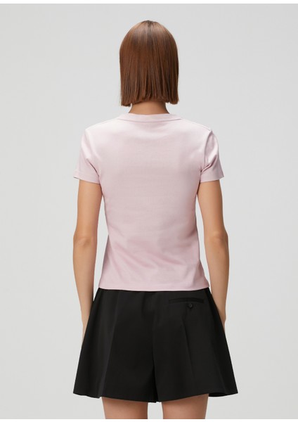 Pembe Logolu T-Shirt fırsatları