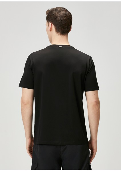 Siyah Basic T-Shirt fırsatları