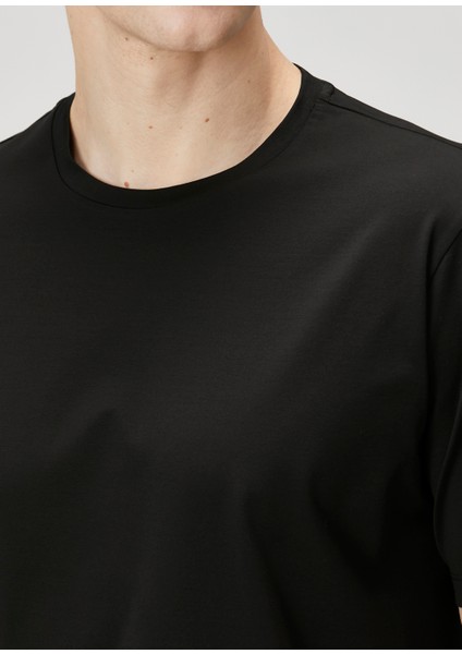 Siyah Basic T-Shirt indirimleri