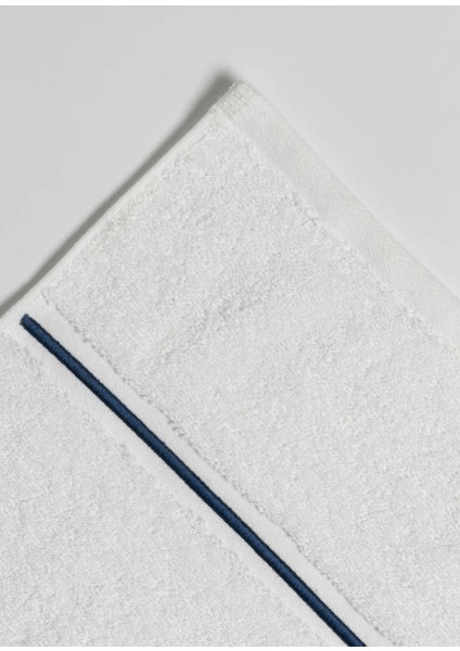 Petunia Pima Beyaz Lacivert Pamuklu Banyo Havlusu 90 x 150 cm fiyatları