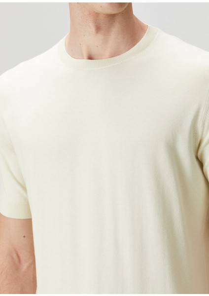 Kırık Beyaz Kısa Kollu Triko indirimleri