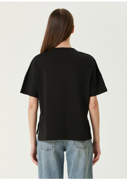 Siyah Logolu T-Shirt indirimleri