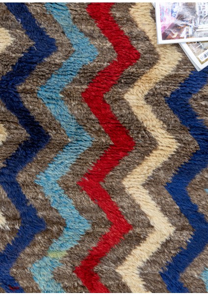 Buke Geometrik Desenli El Dokuma Yün Halı 94X160 cm modelleri